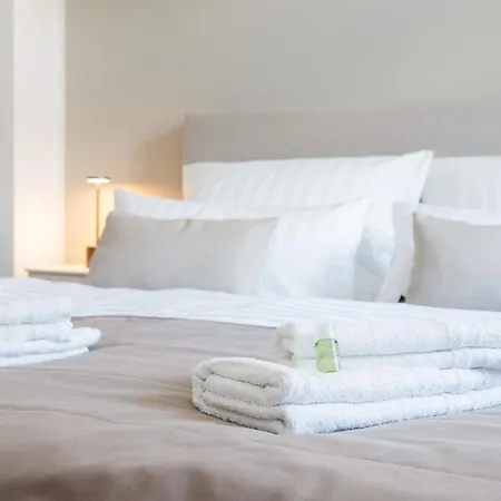 Lamiacasa 2 Balconies Private Parking